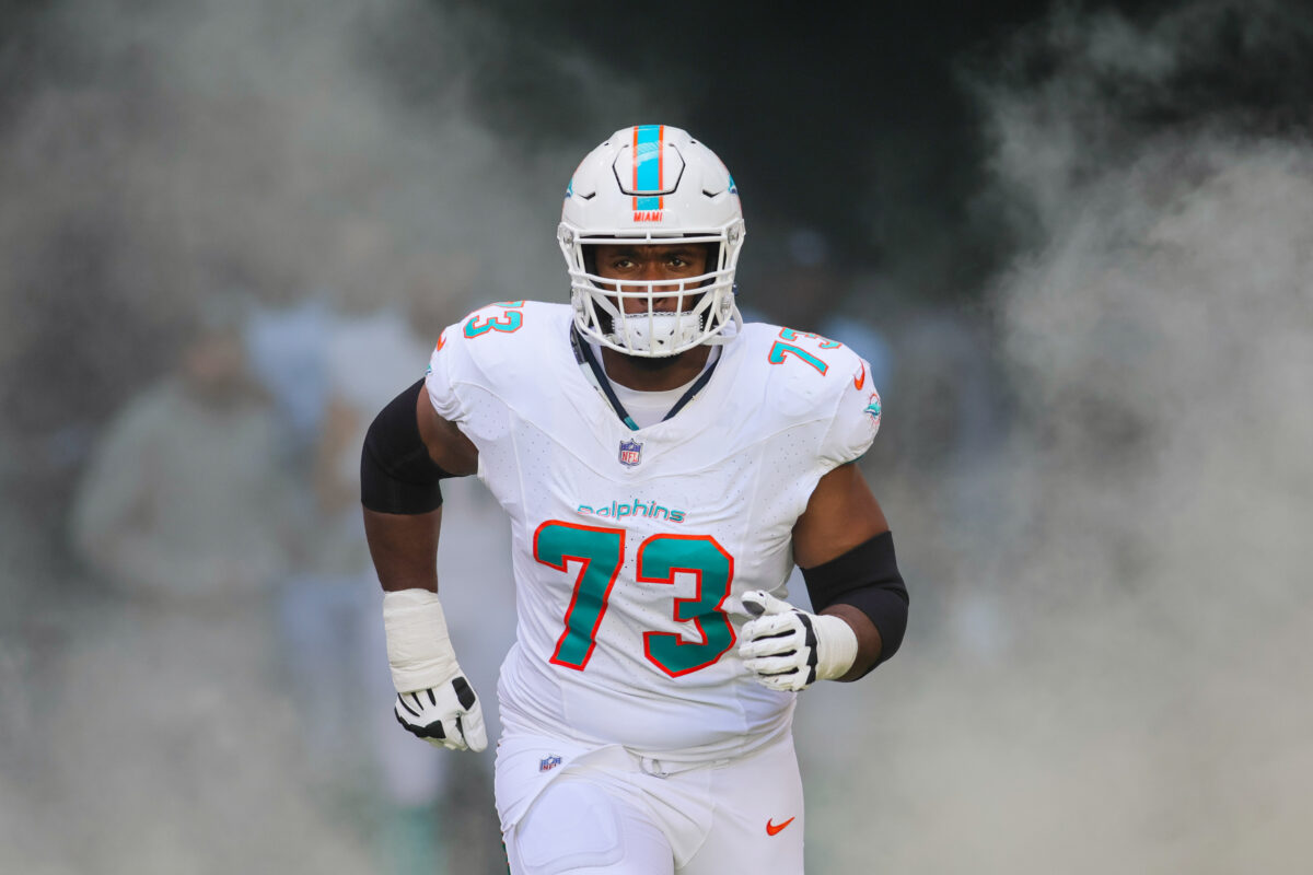 Dolphins place starting right tackle on injured reserve