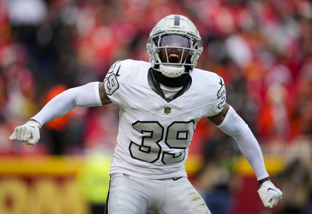 Raiders CB Nate Hobbs carted off the field vs Bengals