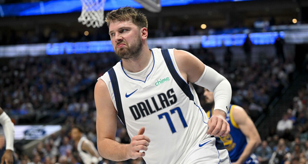 Dallas Mavericks at Golden State Warriors odds, picks and predictions