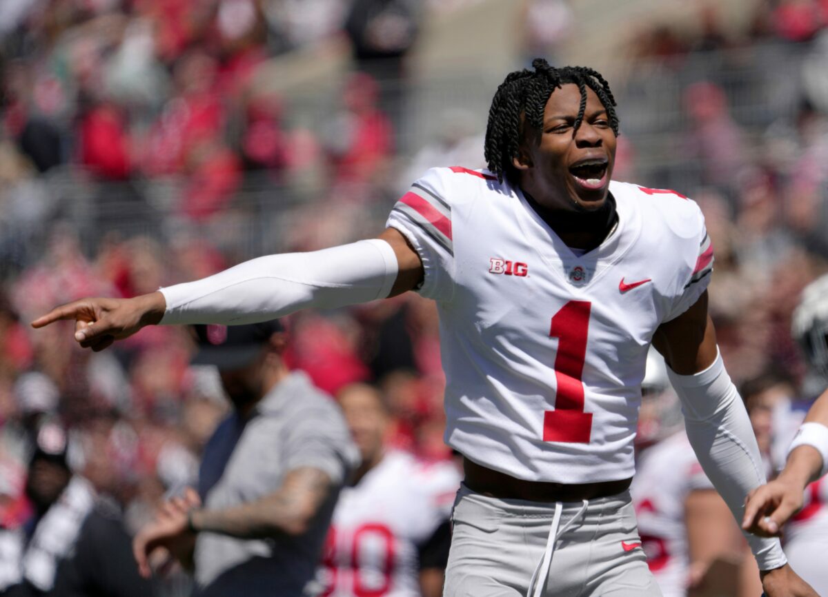 Watch Davison Igbinosun with the unreal interception to keep Ohio State up at halftime