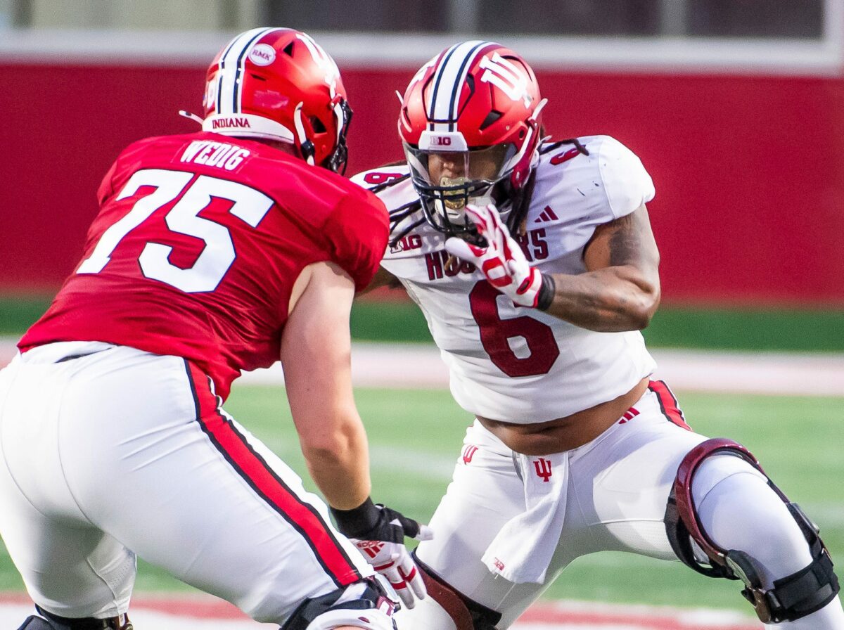 Former Wisconsin offensive linemen, top assistant named semifinalist for national award