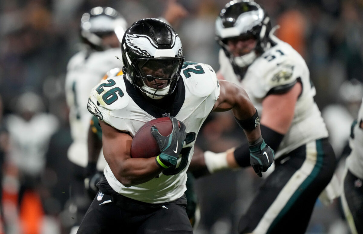 Saquon Barkley’s career day powers Philadelphia Eagles to seventh straight win