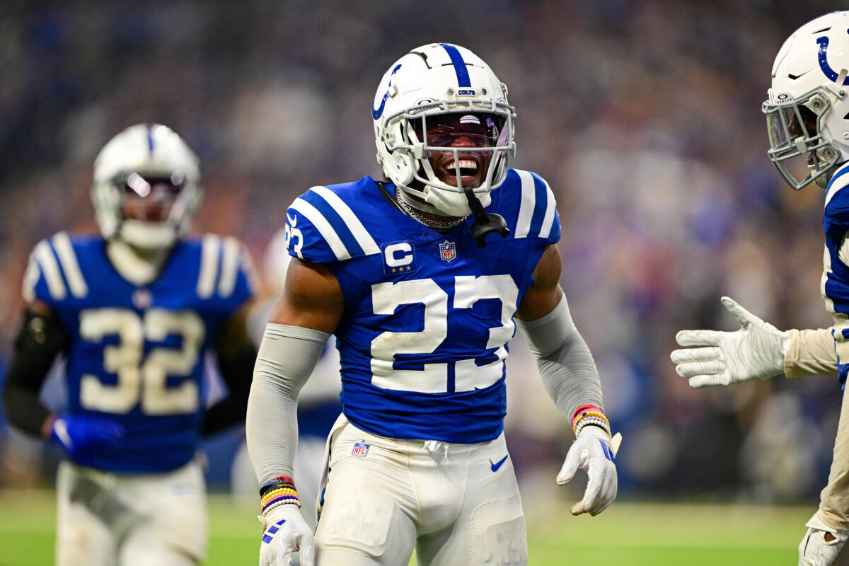 PFF ranks Colts’ Kenny Moore among top coverage CBs in 2024