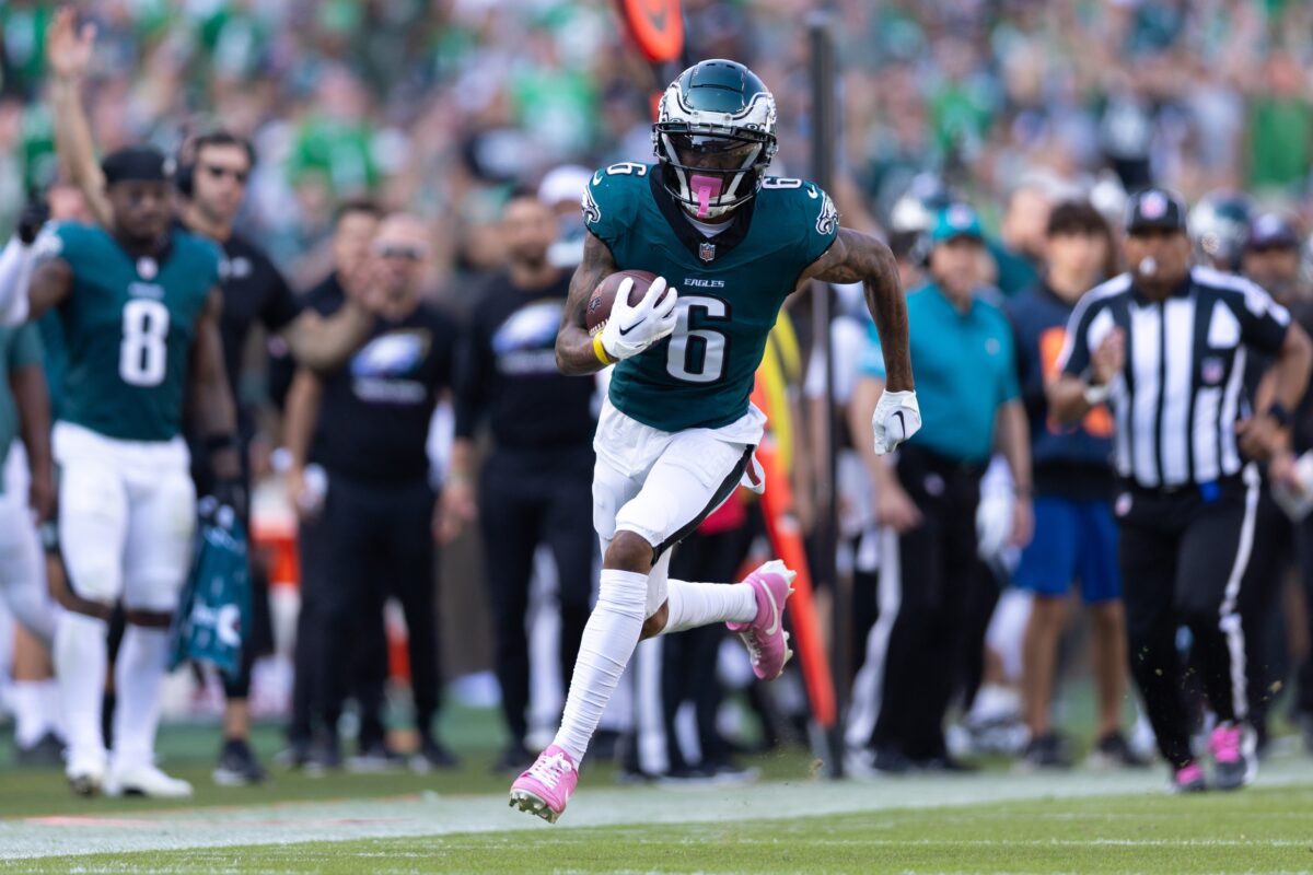 DeVonta Smith injury update: Will Eagles WR play vs. Commanders?