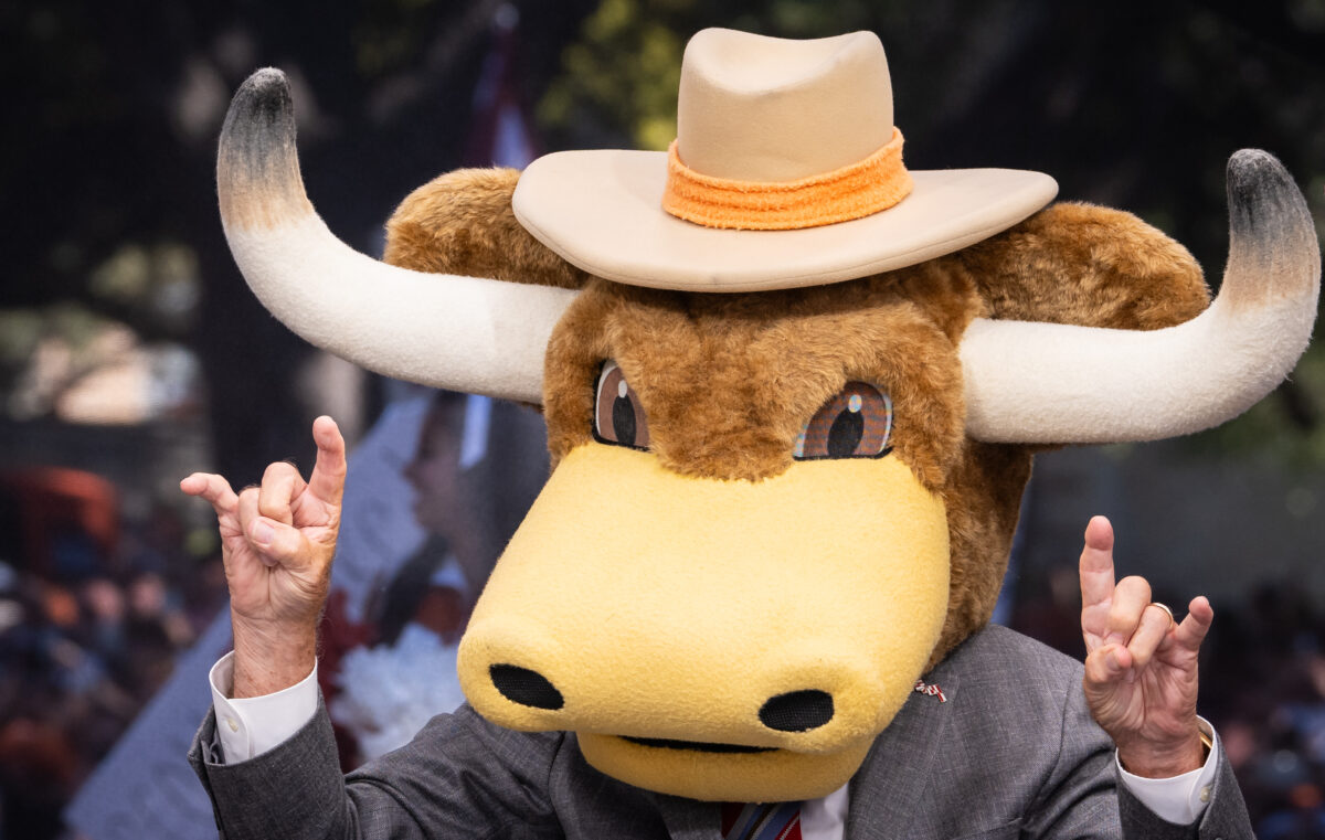 Who did Lee Corso Pick on College GameDay, Texas or Texas A&M?