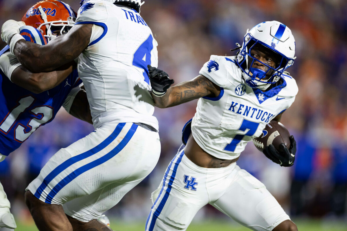 16 players listed as out for Tennessee-Kentucky football game