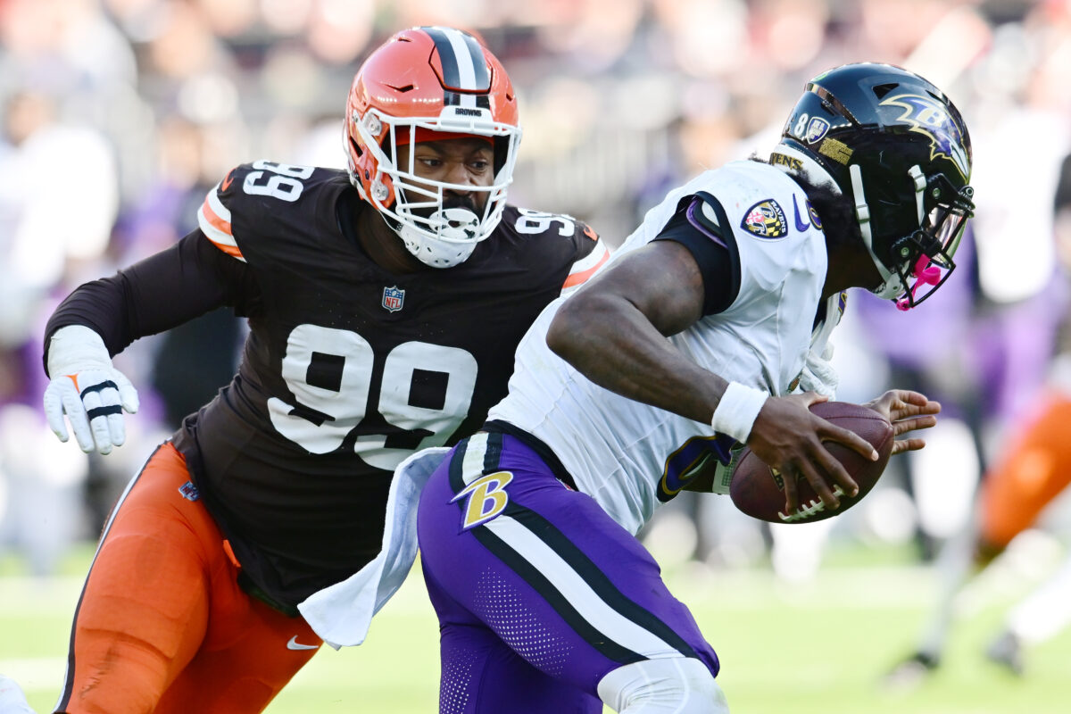 NFL Trade Deadline: Lions acquire Browns DE Za’Darius Smith for playoff run