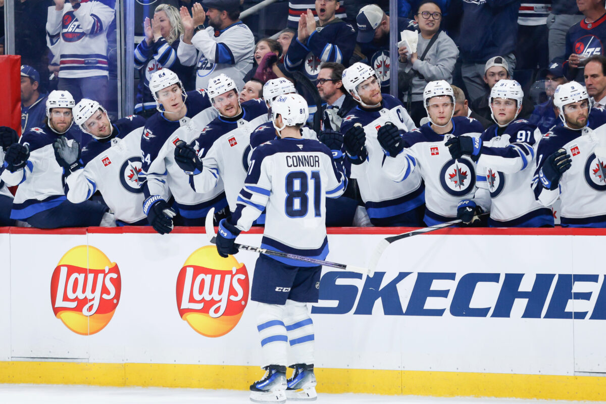 Tampa Bay Lightning at Winnipeg Jets odds, picks and predictions