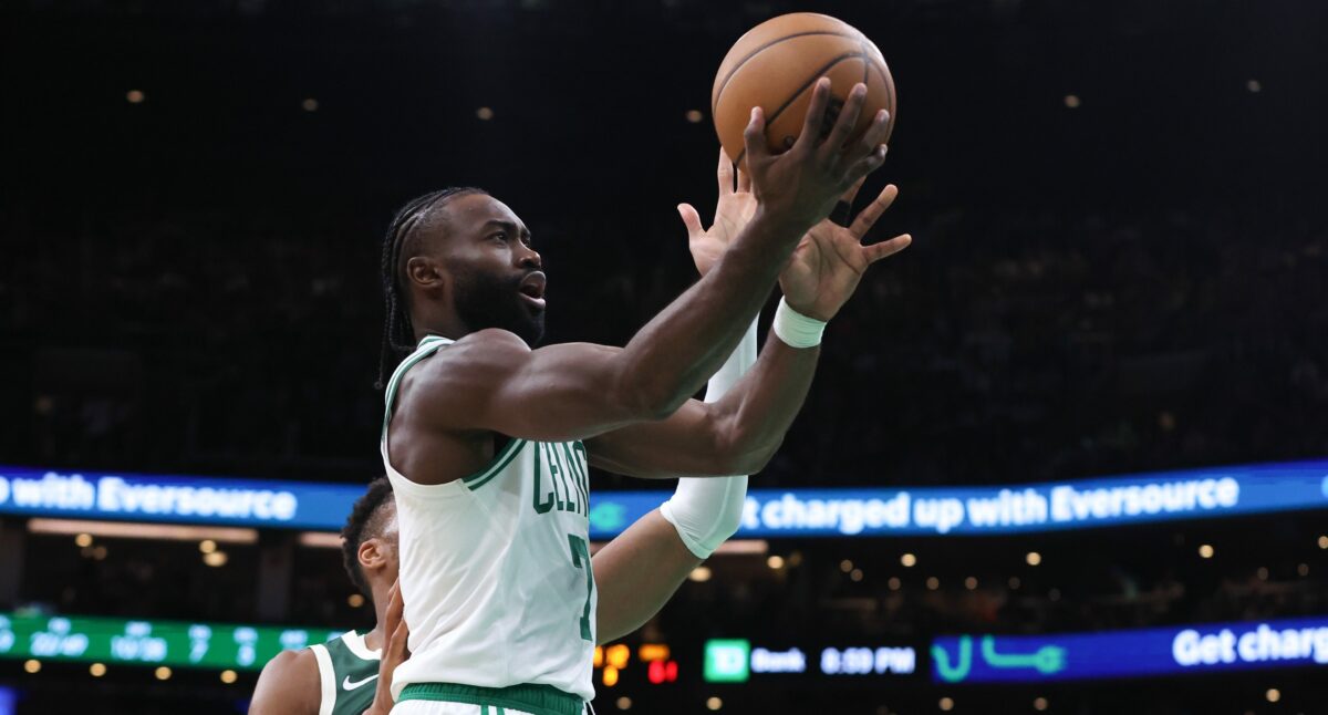 Atlanta Hawks at Boston Celtics odds, picks and predictions