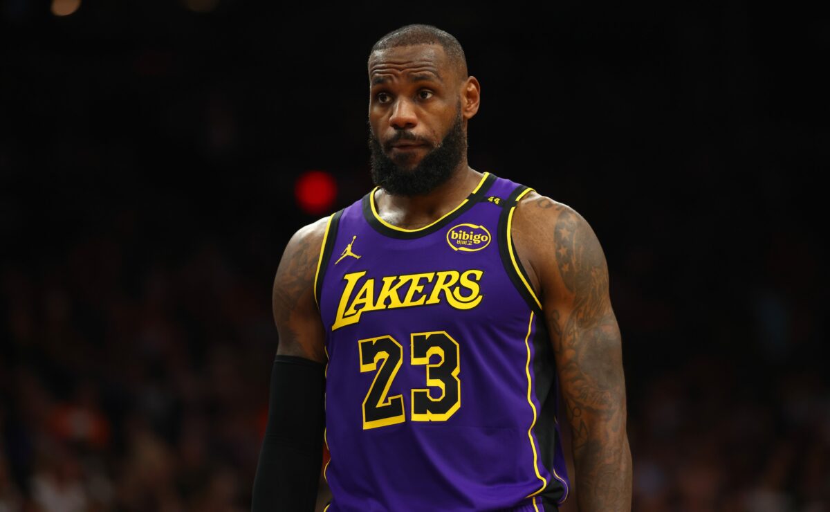 Los Angeles Lakers at Detroit Pistons odds, picks and predictions