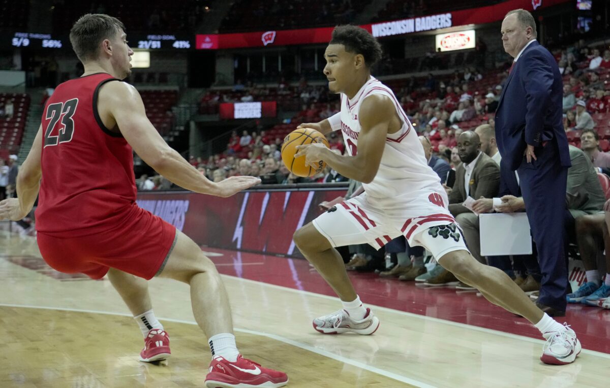 Wisconsin transfer addition John Tonje sets program record in win over Holy Cross