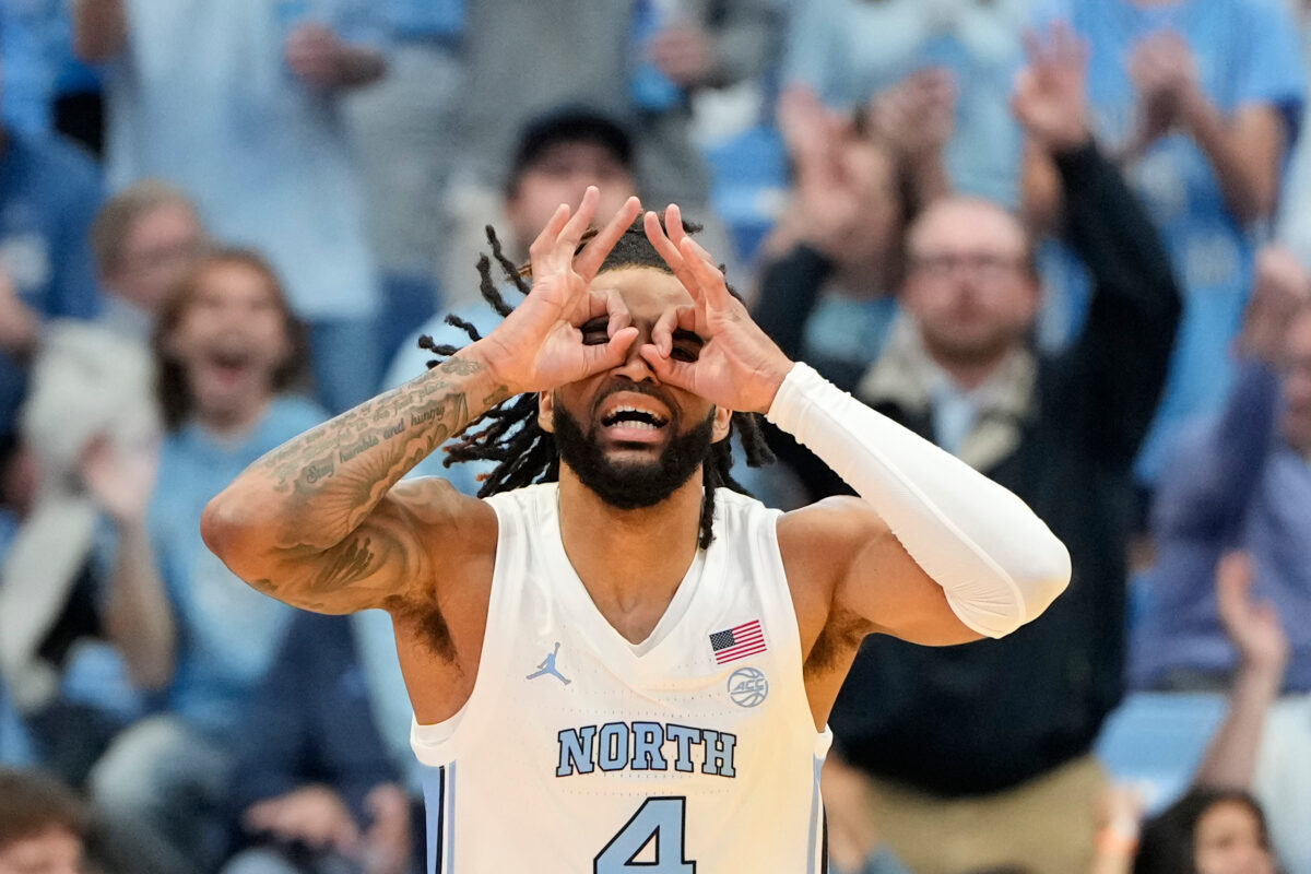 RJ Davis saves UNC’s crumbled lead, boosts team to first win