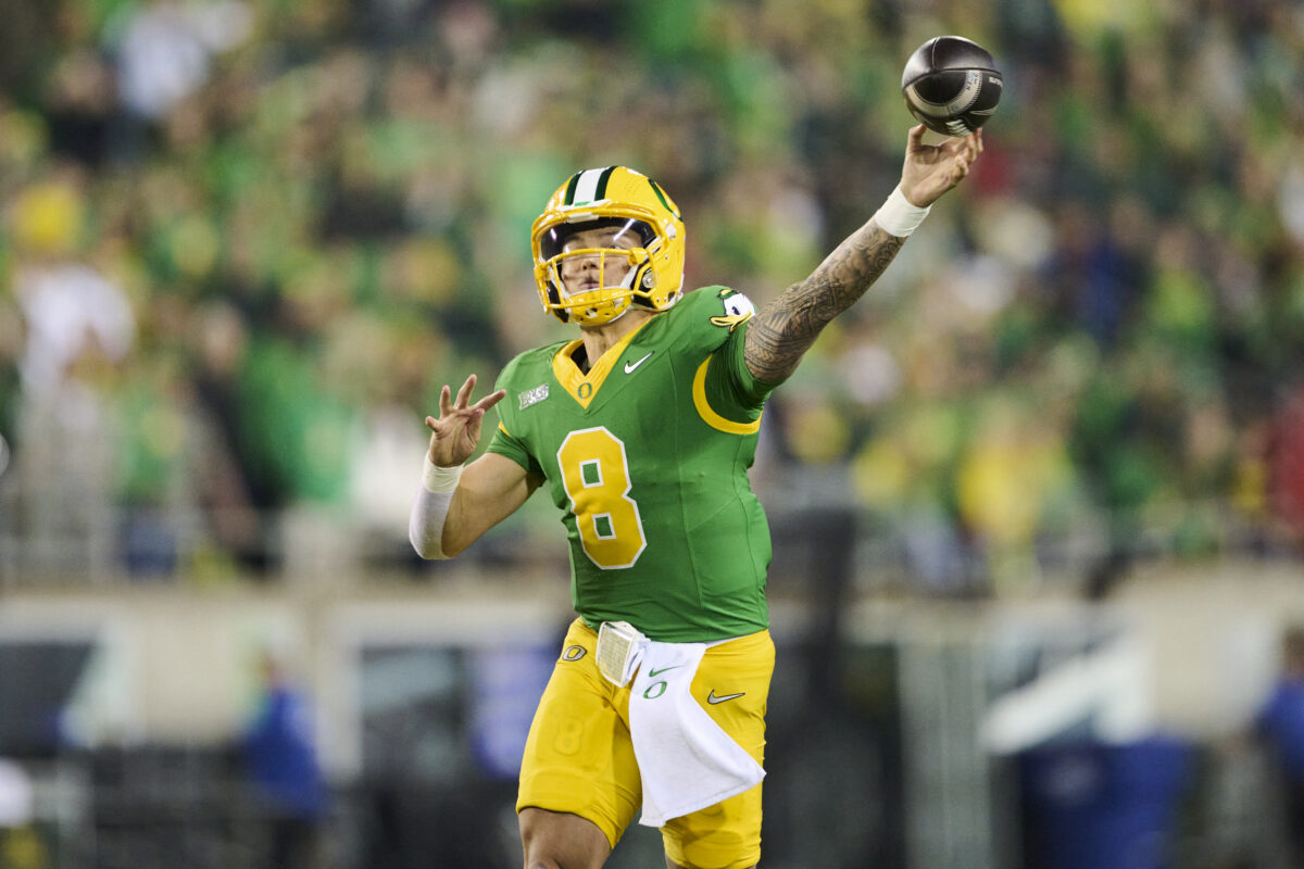 Oregon at Wisconsin odds, picks and predictions