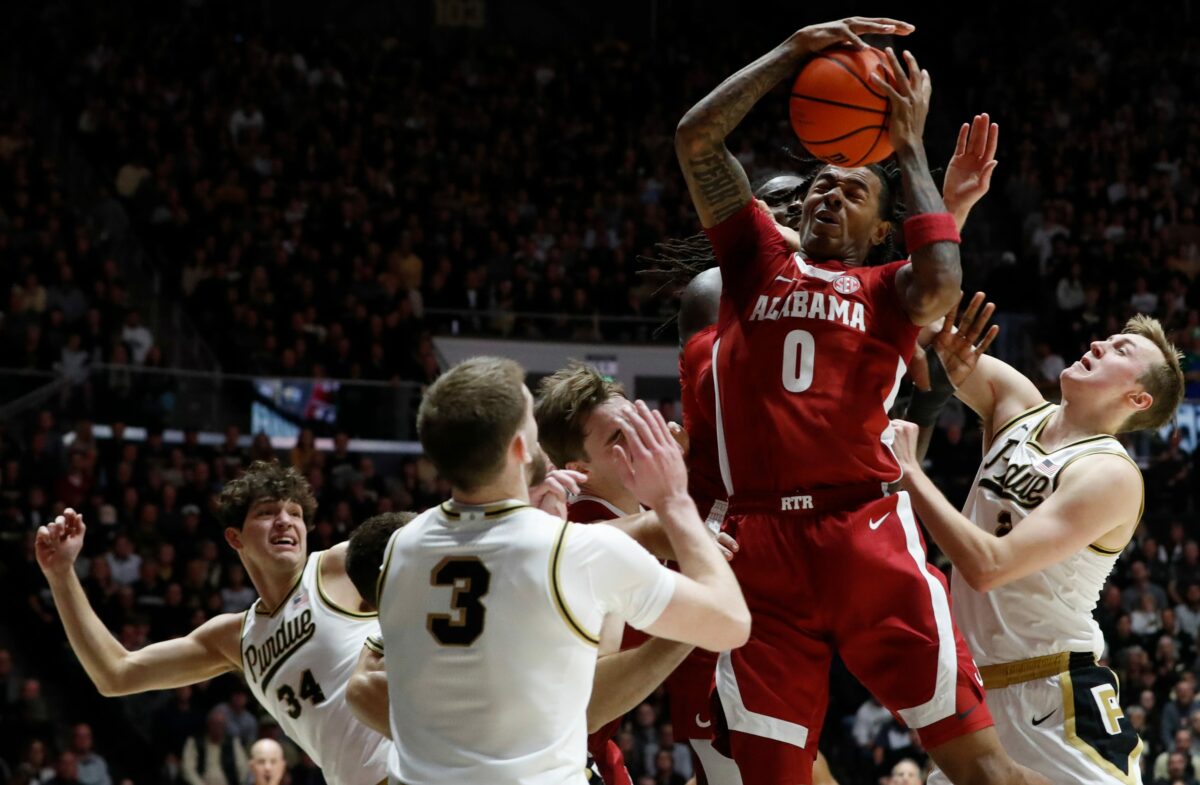 How far did Alabama basketball plummet in new USA TODAY Sports Coaches Poll?