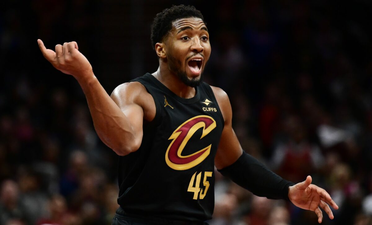 Toronto Raptors at Cleveland Cavaliers odds, picks and predictions