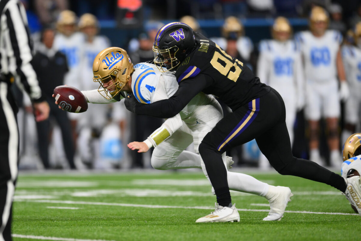 The best photos from Washington’s 31-19 win over UCLA