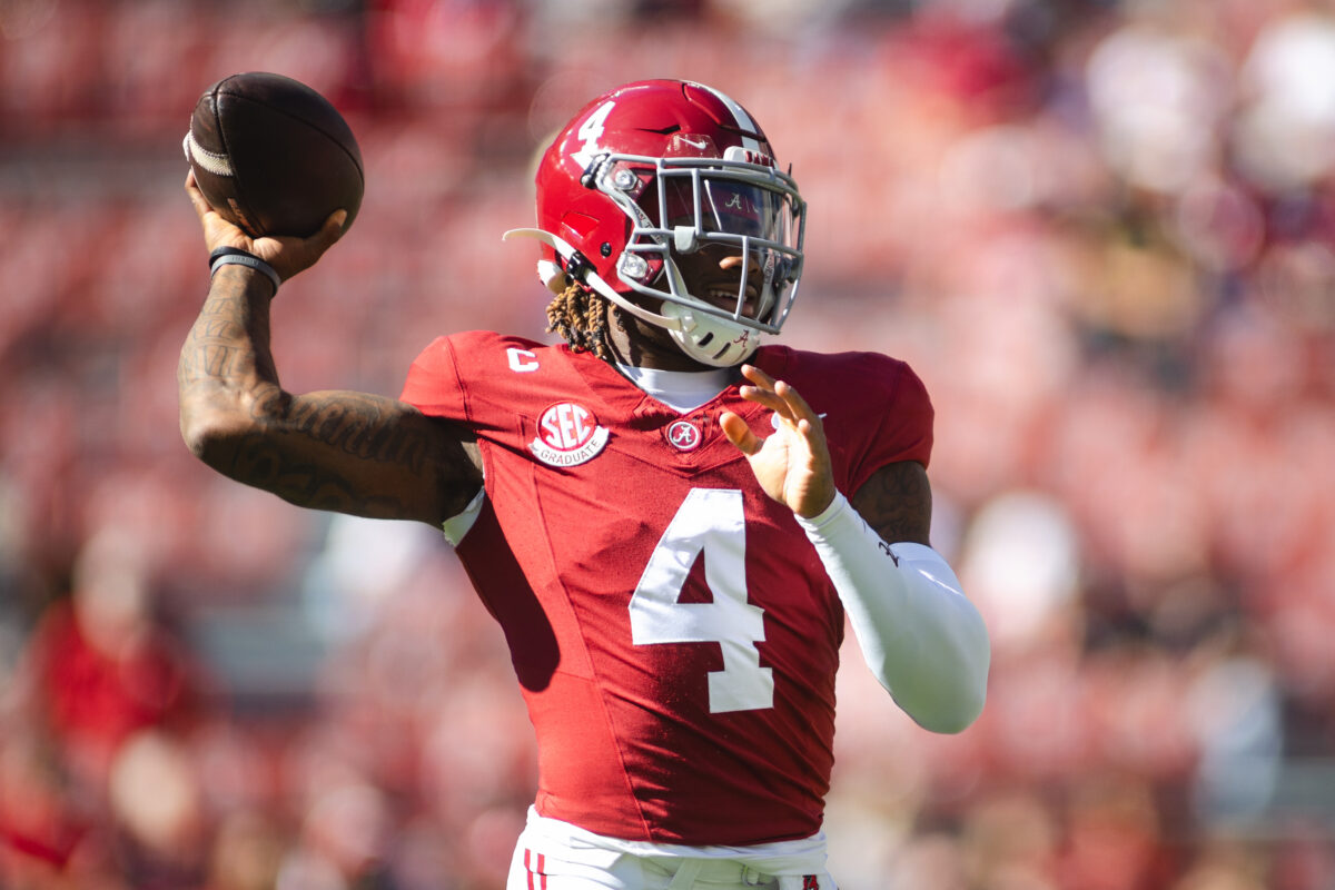 Alabama jumps two spots in latest college football AP Poll