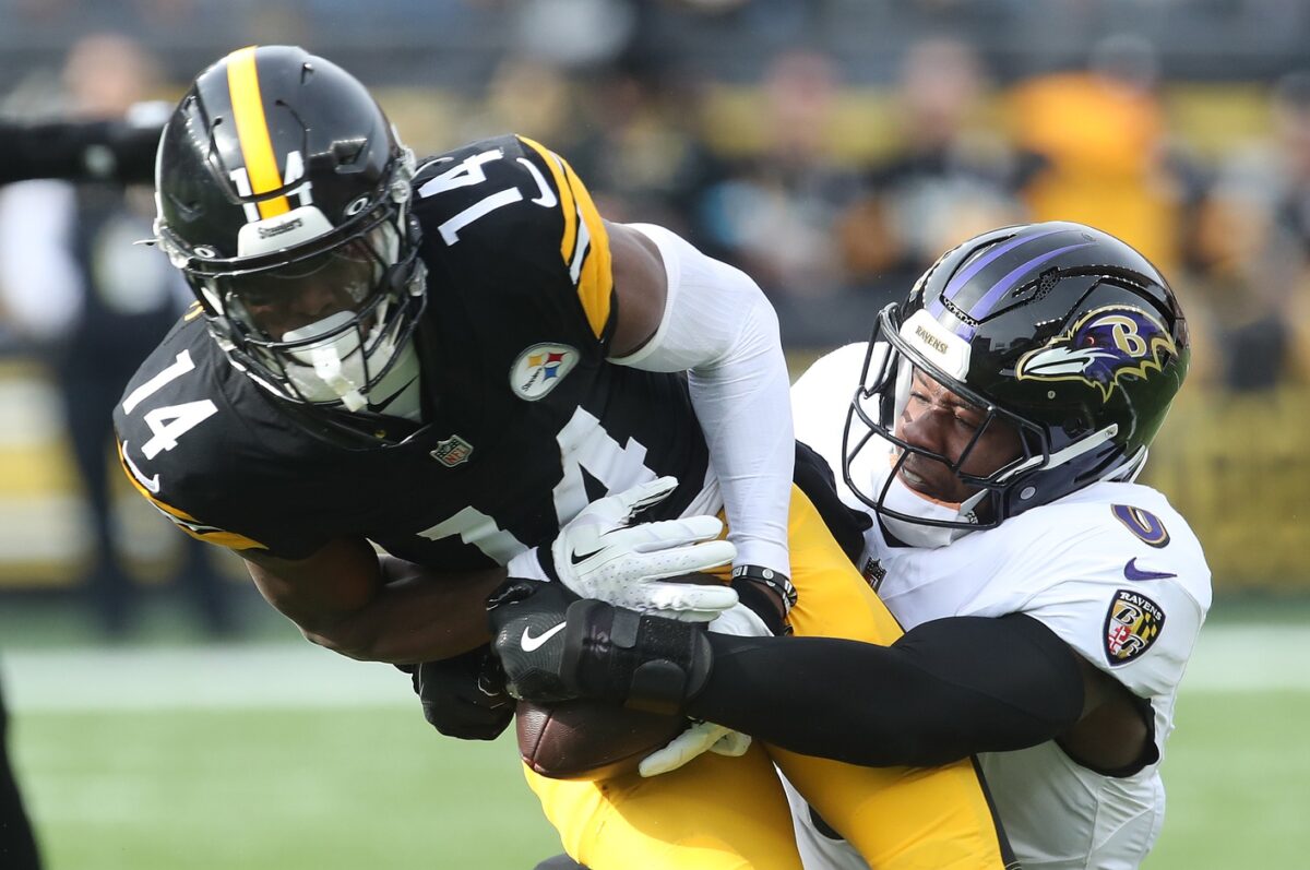 Roquan Smith exits Ravens game vs. Steelers with a hamstring injury