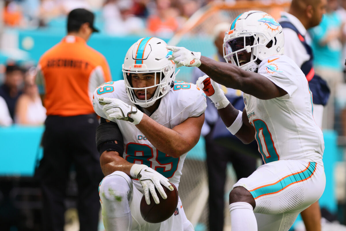 Mike McDaniel explains Dolphins’ new emphasis on ball-control drives