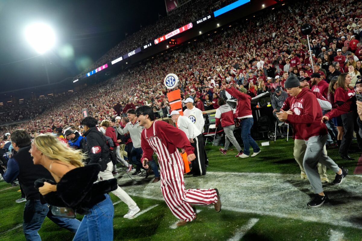 Oklahoma Sooners fined for field storming in upset win over Alabama