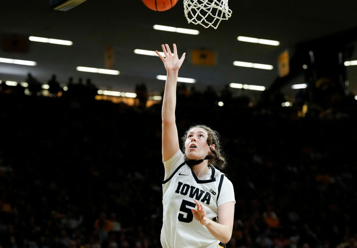 Three stars from Iowa women’s basketball win vs. Washington State