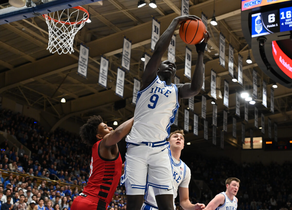 Duke basketball slightly favored against the Auburn Tigers, per KenPom