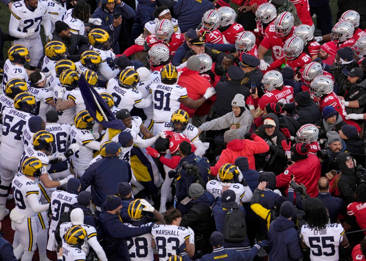 Extended video of Michigan-Ohio State postgame fight