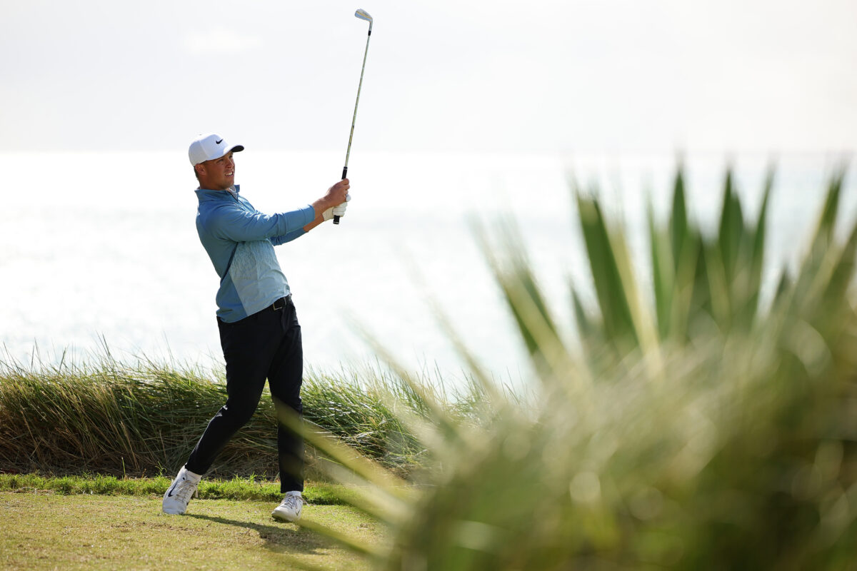 Watch: Nick Hardy hoops an albatross at 2024 Butterfield Bermuda Championship