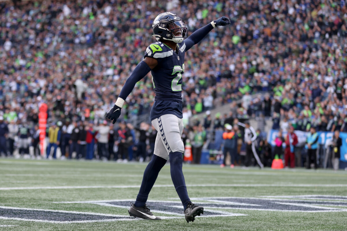 Seahawks to wear navy jersey/gray pants combo in Week 12