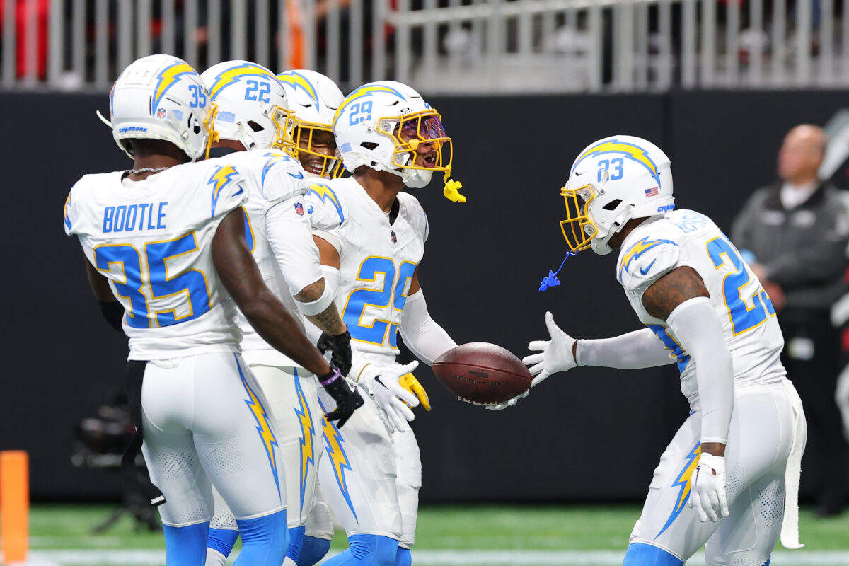 Chargers highlight: Tarheeb Still’s second interception gives Los Angeles the lead