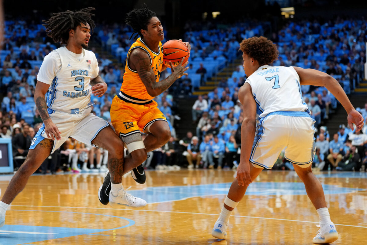 UNC basketball dominates La Salle from opening tip in Saturday non-conference clash