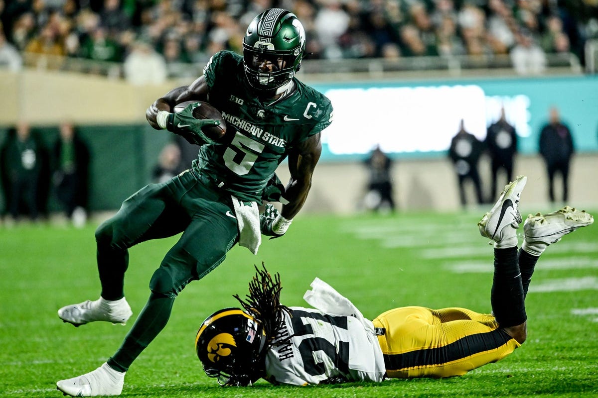 Michigan State football running back declares for NFL draft