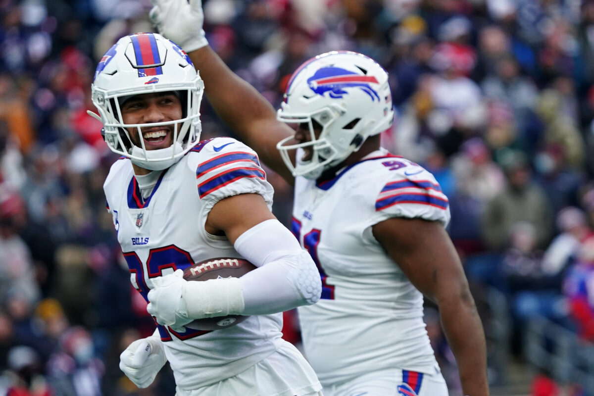 Bills locker room reacts to Micah Hyde news: ‘Like he never left’