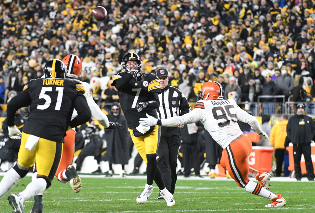 Steelers hold historic streak over Browns