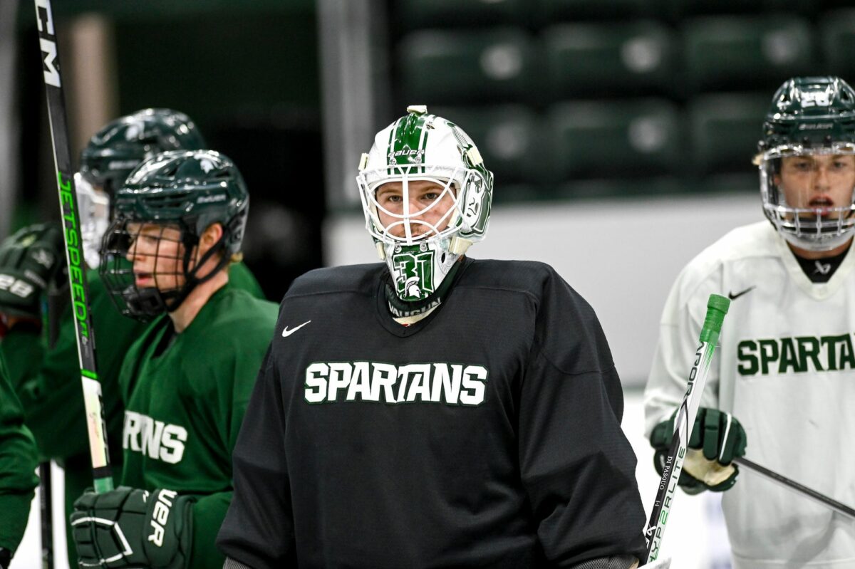 Michigan State hockey head coach, goalie talk GLI semifinal win