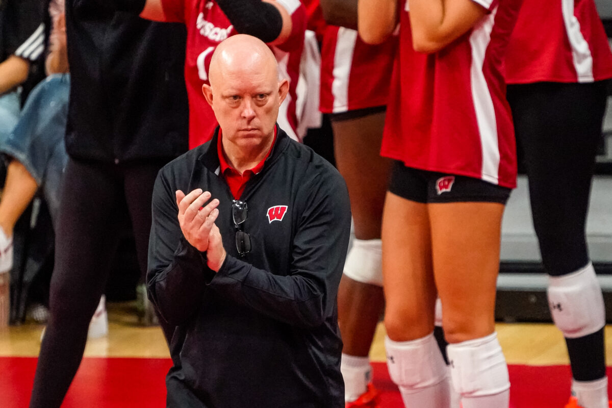 Wisconsin volleyball sweeps Fairfield, advances to second round of 2024 NCAA Tournament