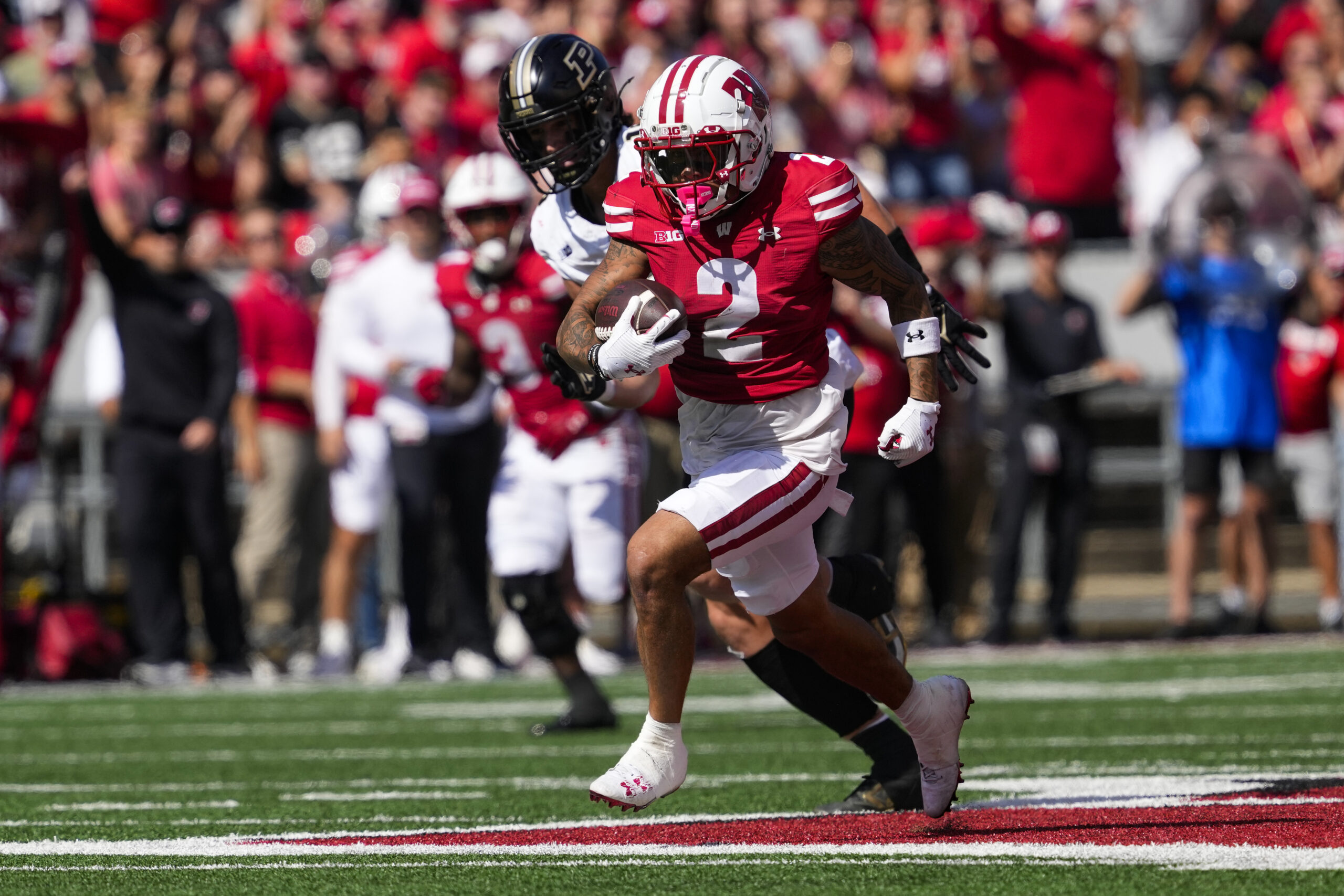 Minnesota in pursuit of Wisconsin top transfer wide receiver