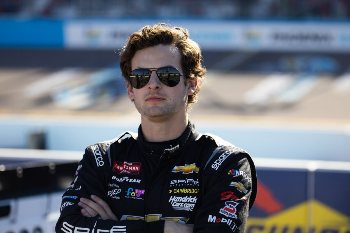 Connor Mosack joins McAnally-Hilgemann Racing for 2025 NASCAR Truck season