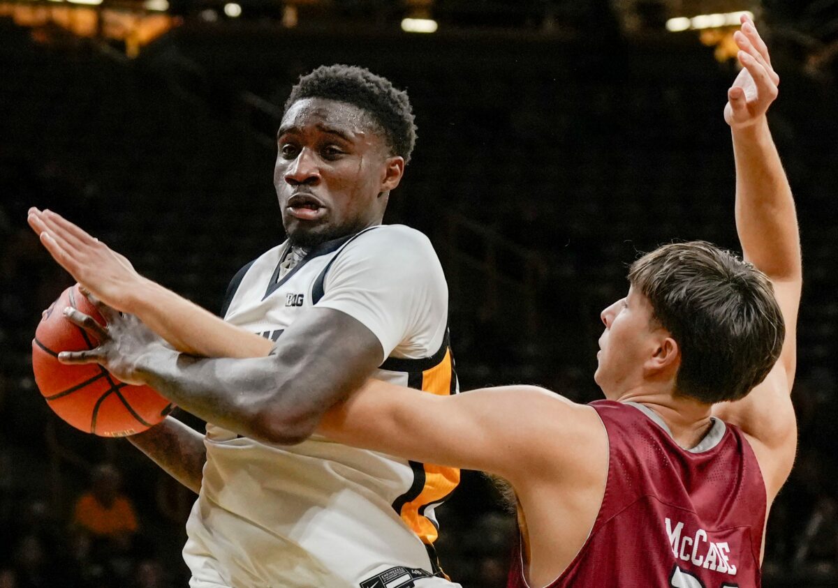 Iowa provides injury update on Cooper Koch, Seydou Traore ahead of Northwestern date