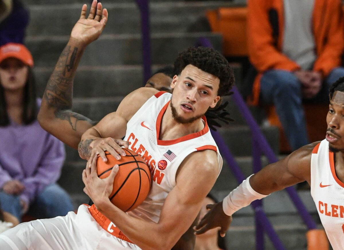 Clemson returns to ACC play with dominant win over Wake Forest