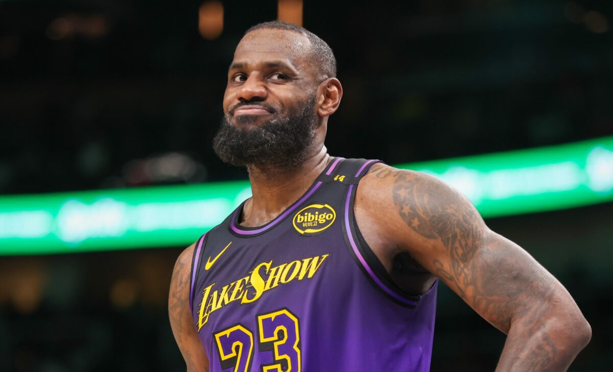 LeBron James trade rumors involving the Warriors got shut down by 1 report