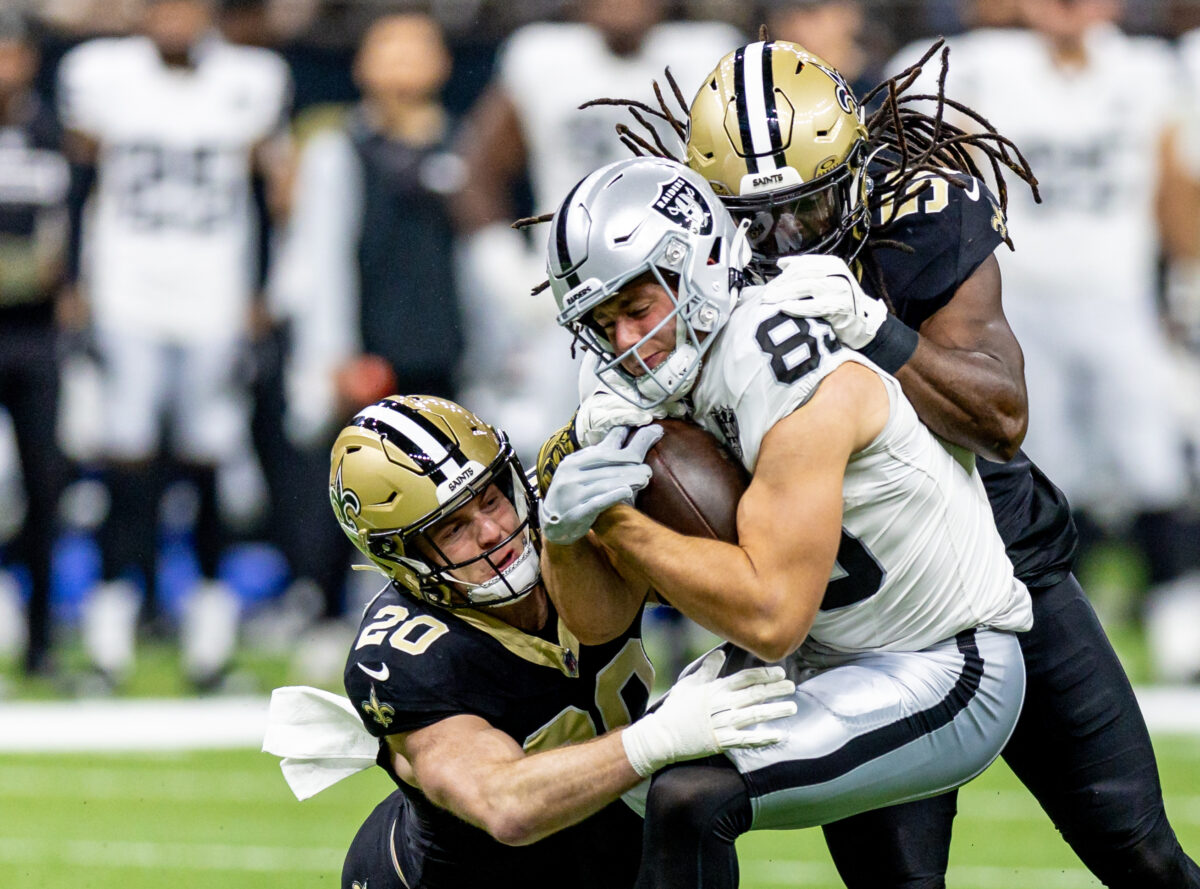 Brock Bowers breaks NFL all-time rookie record