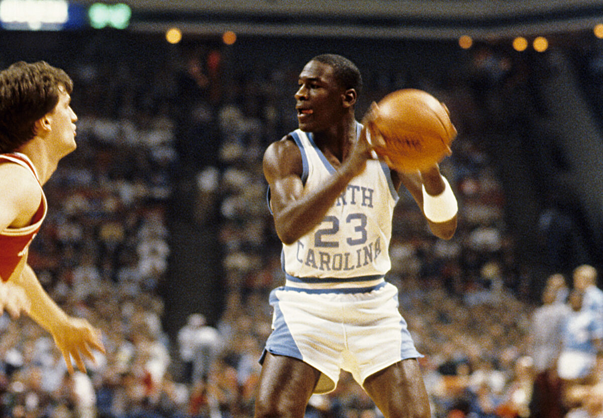 UNC basketball unveils throwback uniform for Alabama showdown