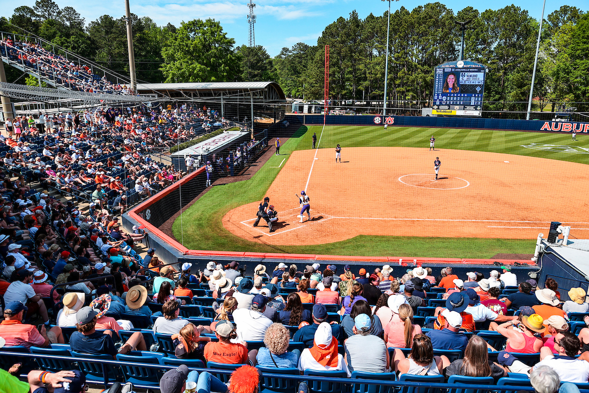 Auburn pitcher Haley Rainey among Softball America’s preseason top 100 players