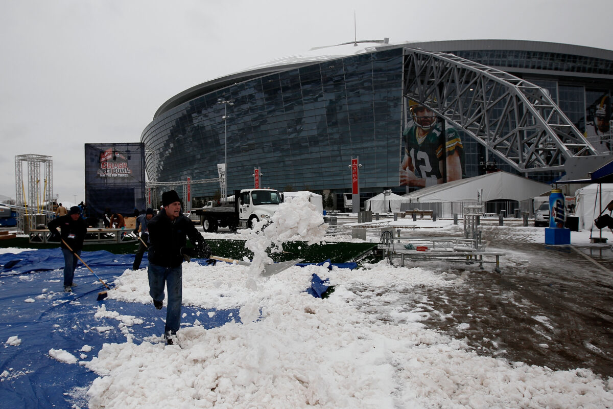 Texas-Ohio State Cotton Bowl ticket prices plummet ahead of snow storm