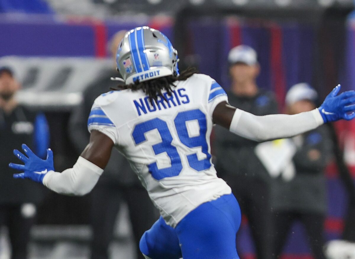 Lions bring back safety Morice Norris