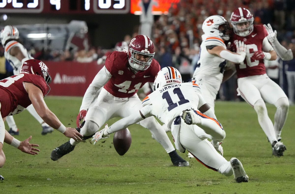 Alabama transfer linebacker announces commitment to SEC program