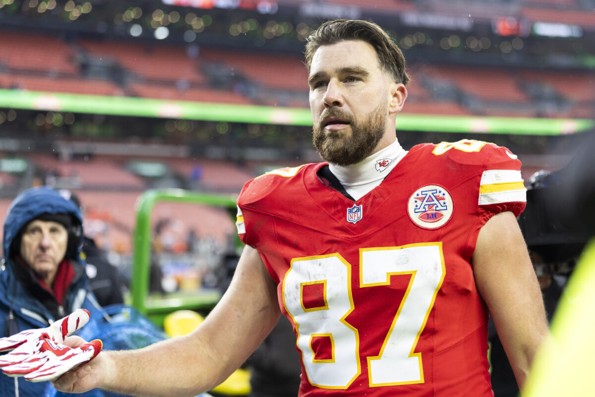 Is Travis Kelce playing today? Injury updates for Chiefs TE