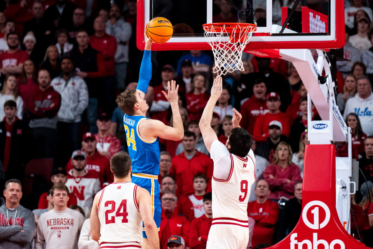 UCLA men’s basketball drops in latest AP Top 25 poll