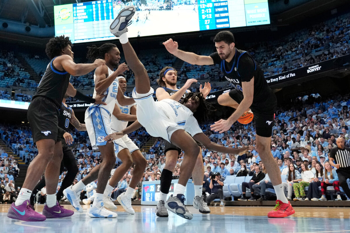 PHOTOS: Tar Heels win most decisive game of the season vs SMU